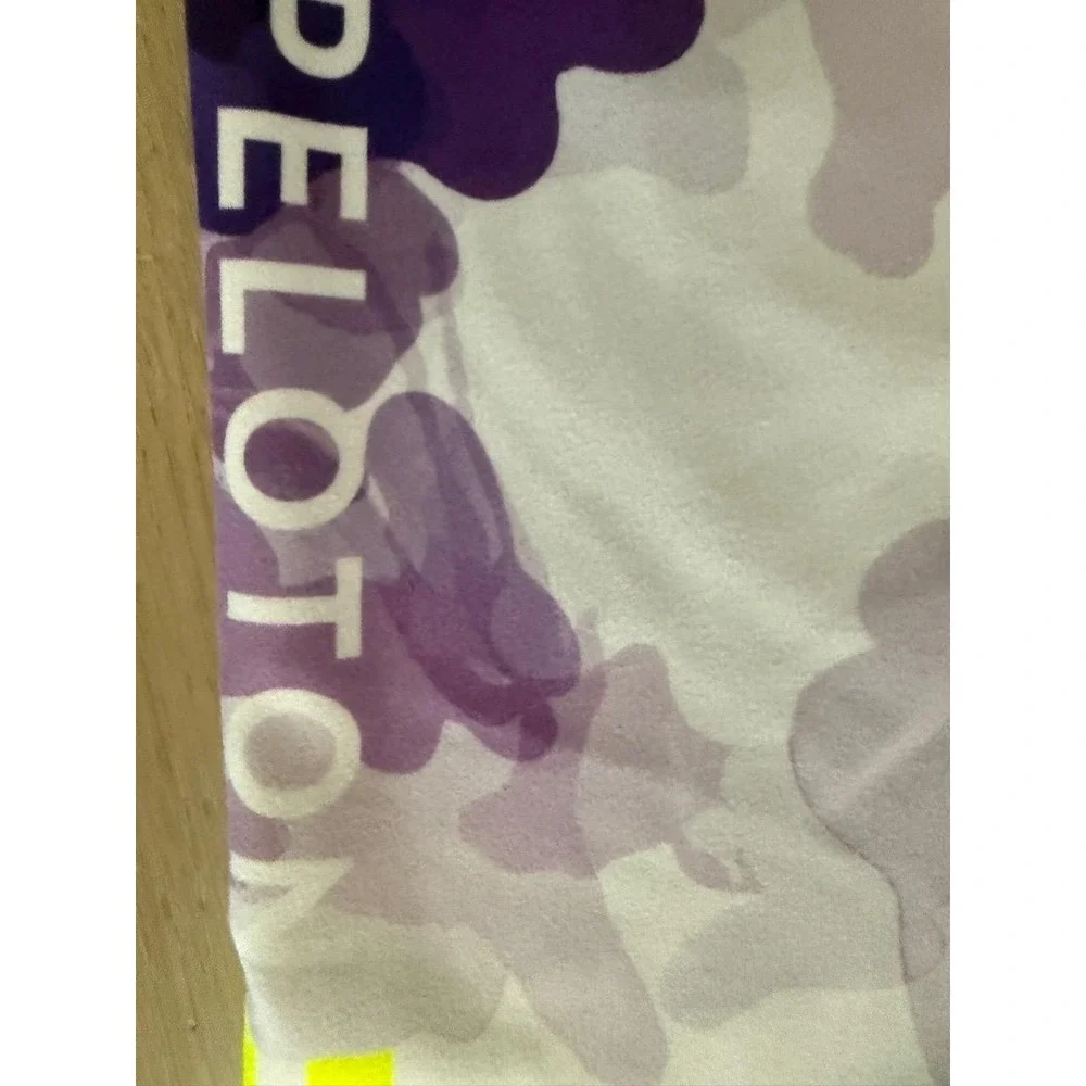 Peloton WITH Leggings Womens fits Size 6‎ Purple Camouflage High Rise Capri